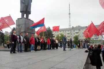 Předákům ukrajinské komunistické mládeže hrozí smrt